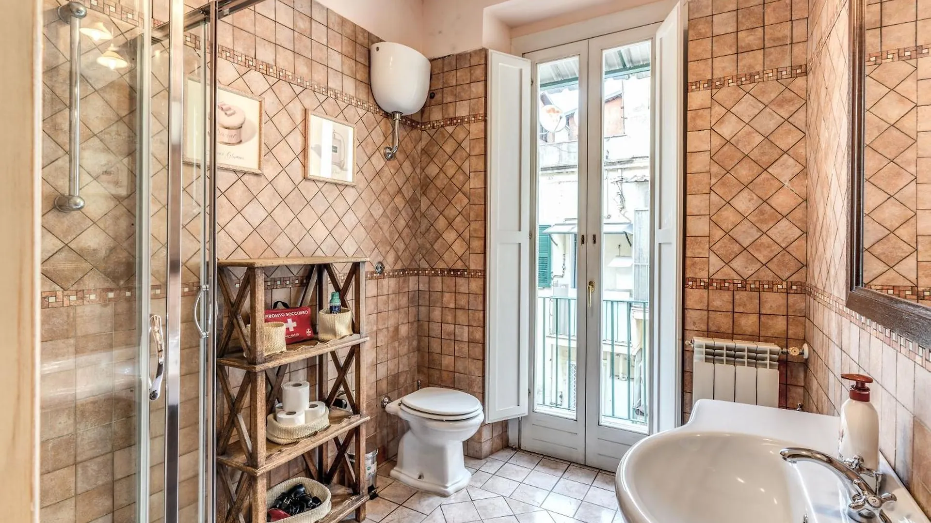 Casa Vacanze San Giovanni Roma 0*,  Italia